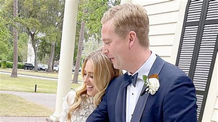 Is Peter Doocy's Wife Ill? Unpacking the Latest Speculation